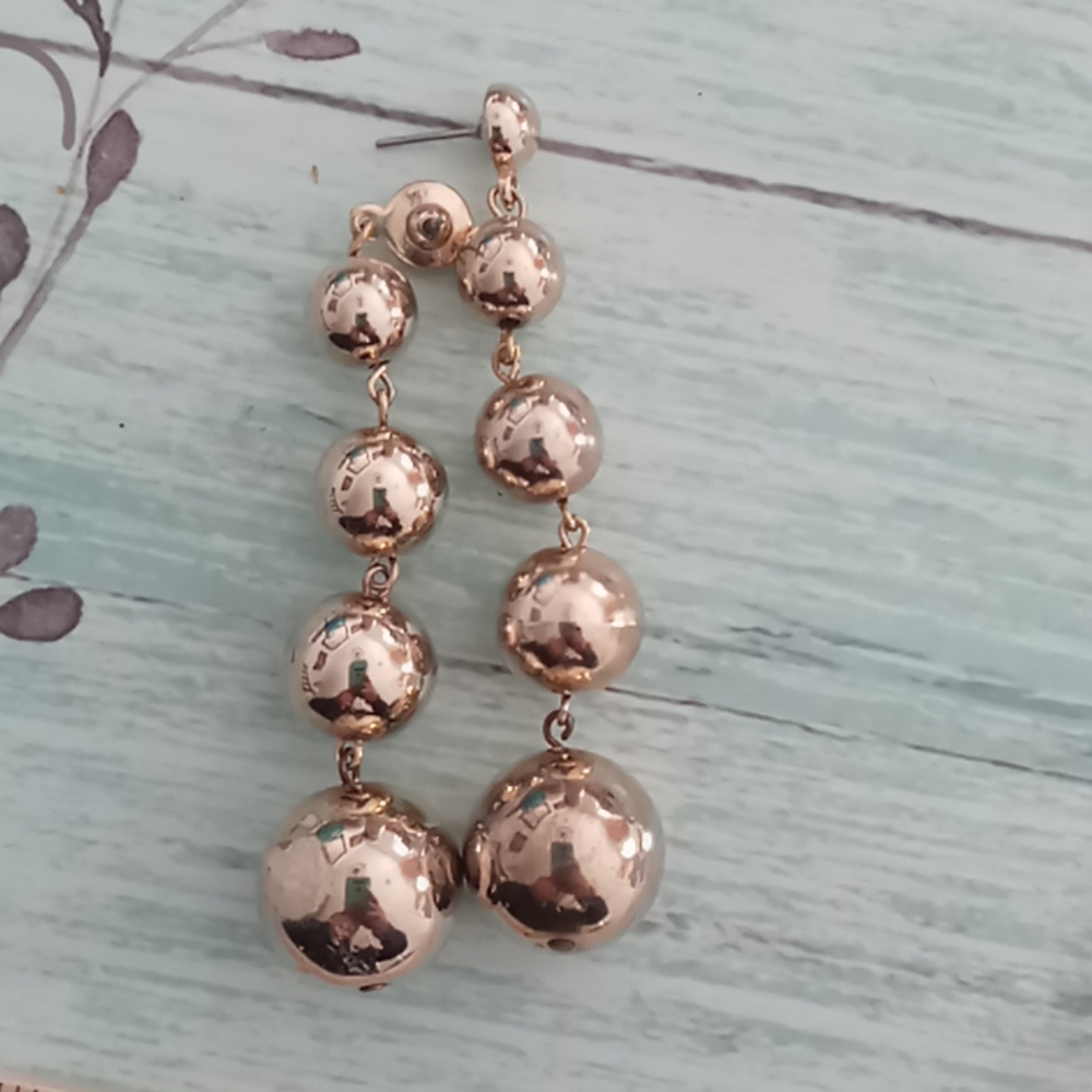 Earrings - Picture 3 of 3